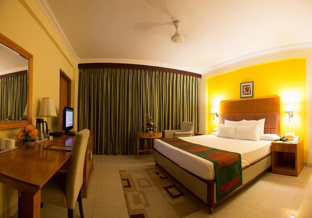 Hotel Jaipur Palace Стая снимка